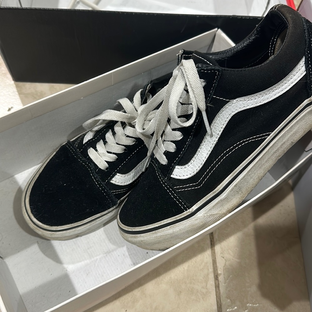 black vans